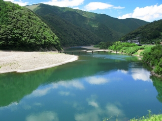 Shimanto_River_And_Iwama_Bridge_1.jpg