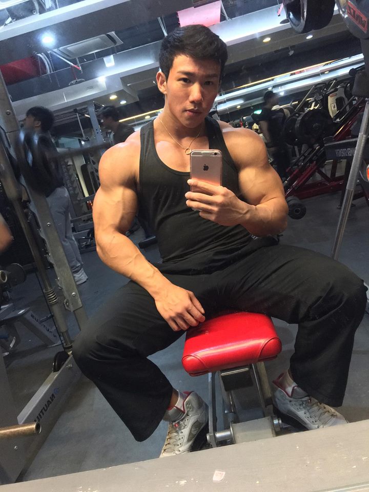 Mars Liu Taiwan Bodybuilder Asian Muscle 2